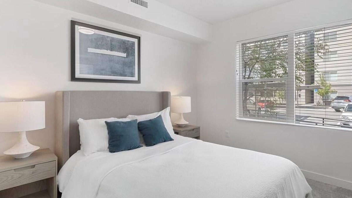Bluffdale Apartment | Landing at Rockpoint - 2 Bedrooms in Independence At The Point