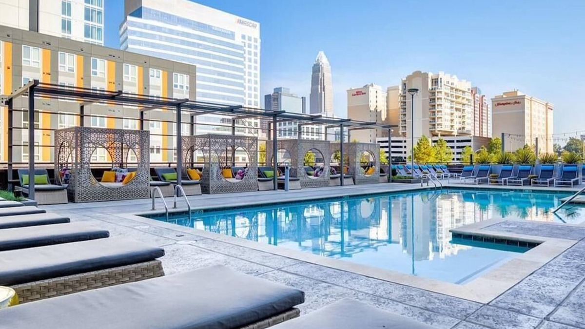 Second Ward Apartment | Landing at Savoy Apartments - Studio in Downtown Charlotte