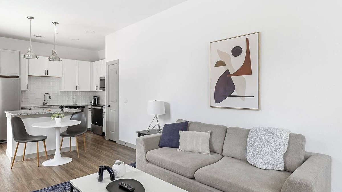 Fort Worth Apartment | Landing at Skyline Prairie - 1 Bedroom in North.