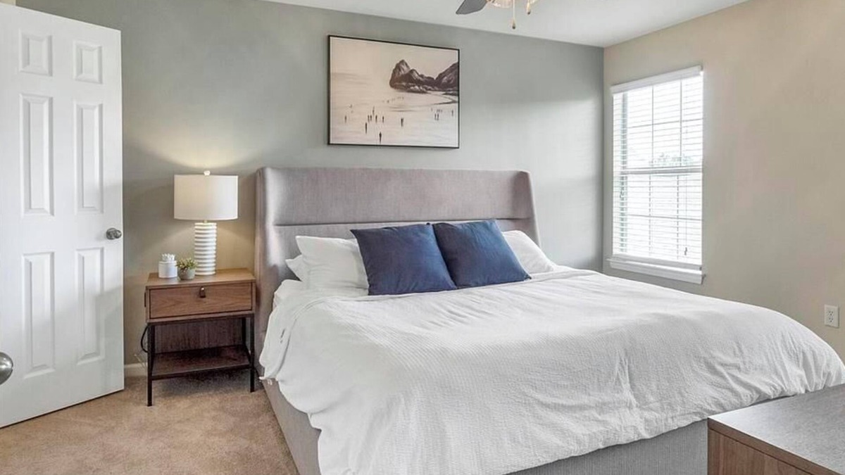 Midlothian Apartment | Landing at Swift Creek Commons Apartments - 1 Bedroom in Brandermill