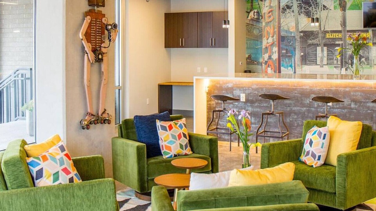 Berkeley Apartment | Landing at Tennyson Place - Studio in Northwest