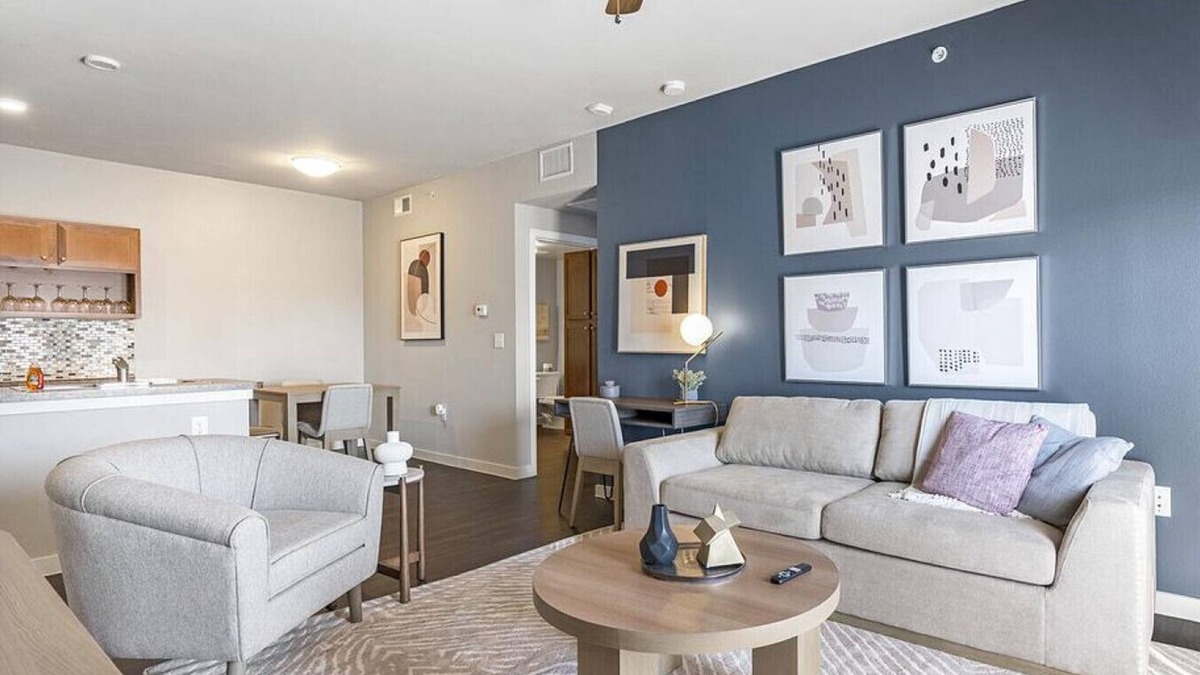 Brooks City Base Apartment | Landing at The Anderson at Brooks - 1 Bedroom in Stinson Airport Vicinity