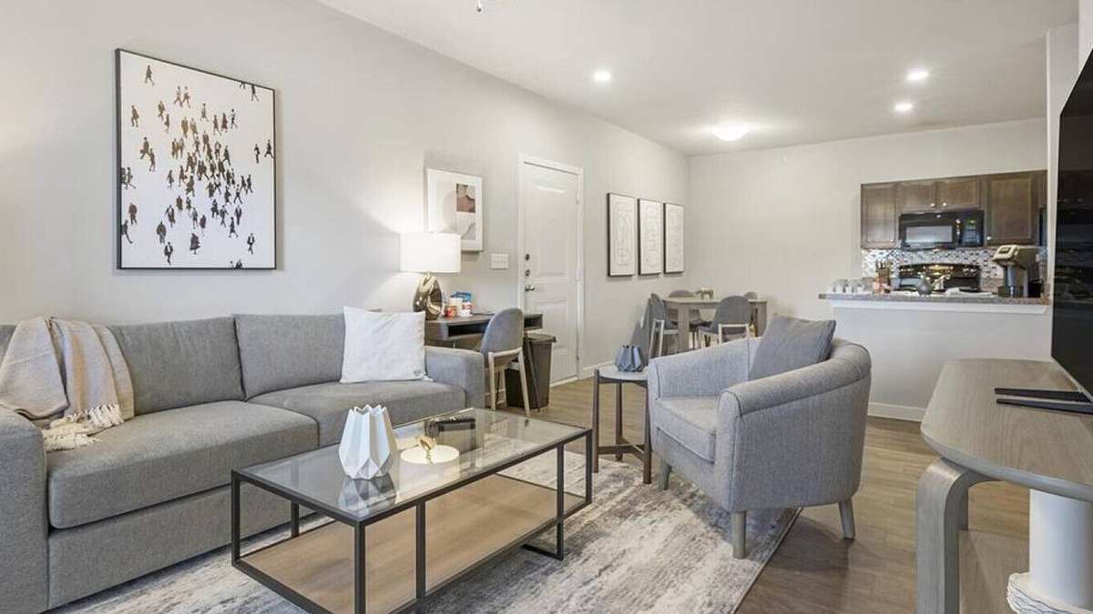Brooks City Base Apartment | Landing at The Anderson at Brooks - 2 Bedrooms in Stinson Airport Vicinity