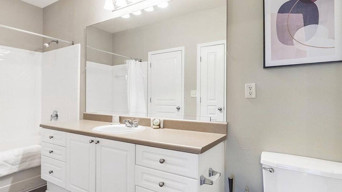 Duluth Apartment | Landing at The Berkeley - 1 Bedroom in Downtown Duluth