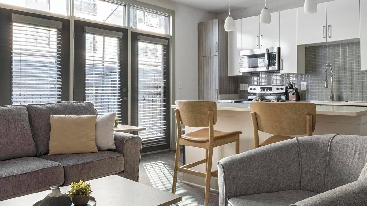 Home Park Apartment | Landing at The Brady - Studio in Home Park