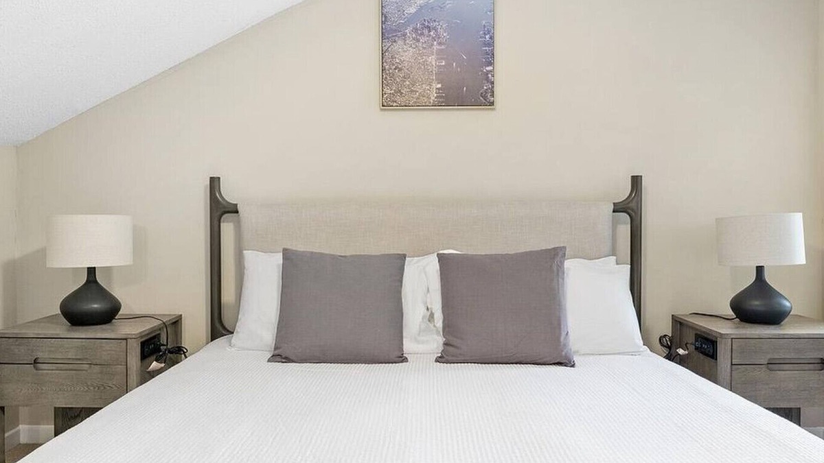 Germantown Apartment | Landing at The Bridges At Germantown - 1 Bedroom in Downtown Germantown