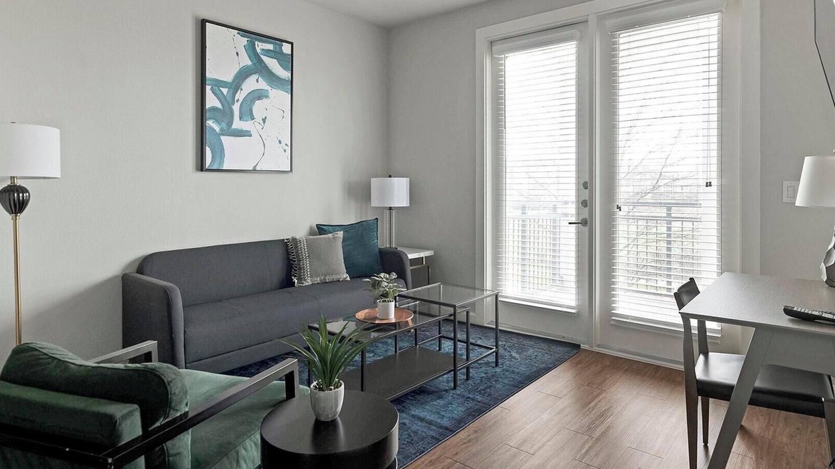 Buda Apartment | Landing at The Green at Plum Creek - 1 Bedroom .
