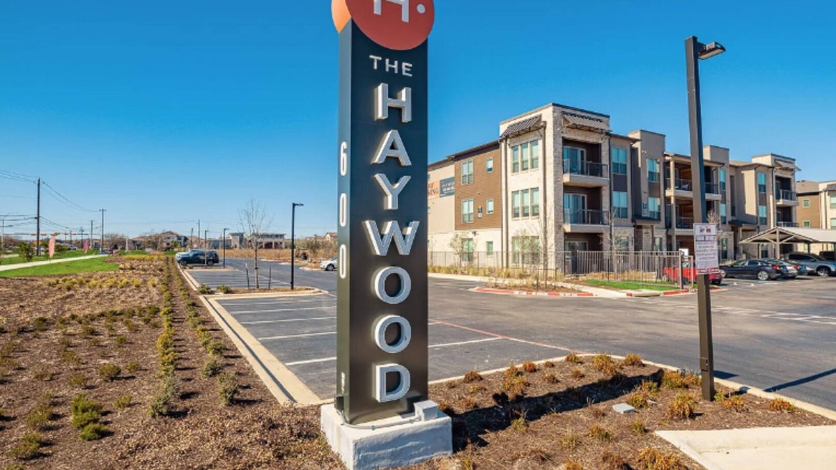 Austin Apartment | Landing at The Haywood - 1 Bedroom in Slaughter.