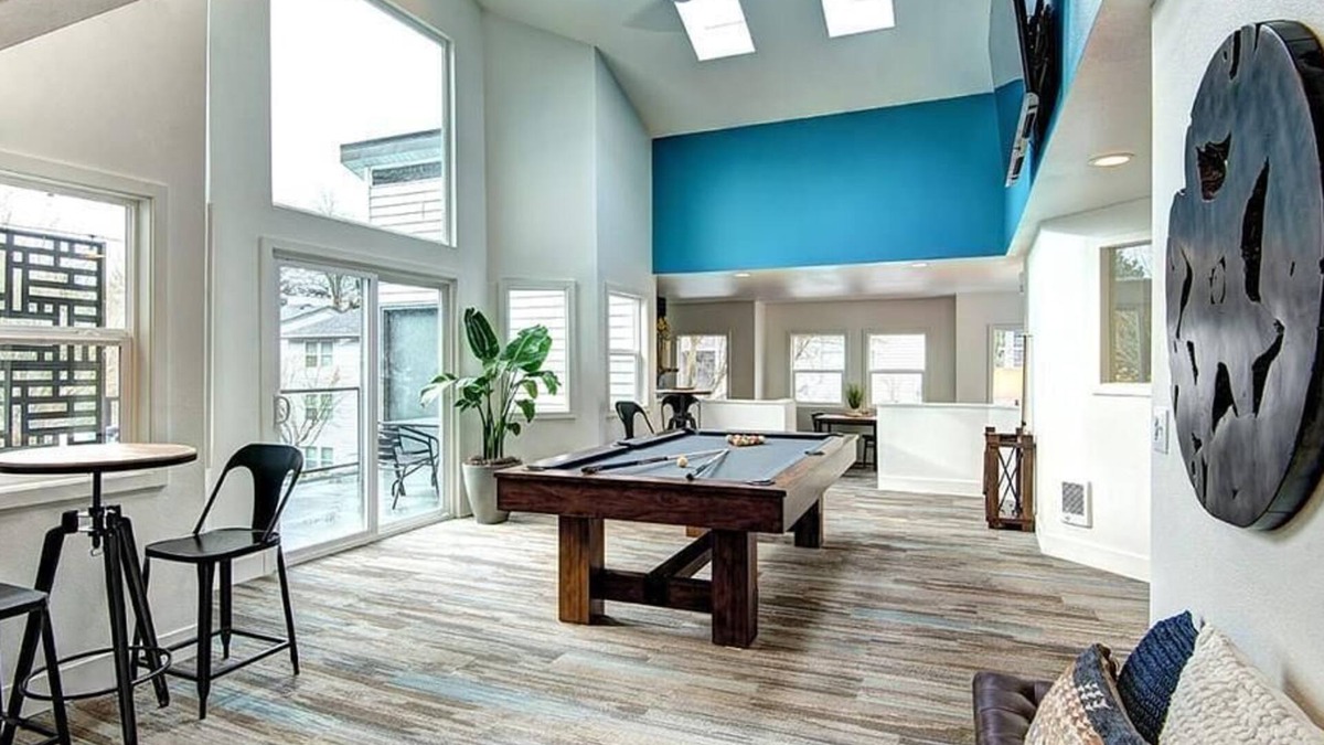 Everett Apartment | Landing at The Lynx Apartments - 1 Bedroom in Westmont