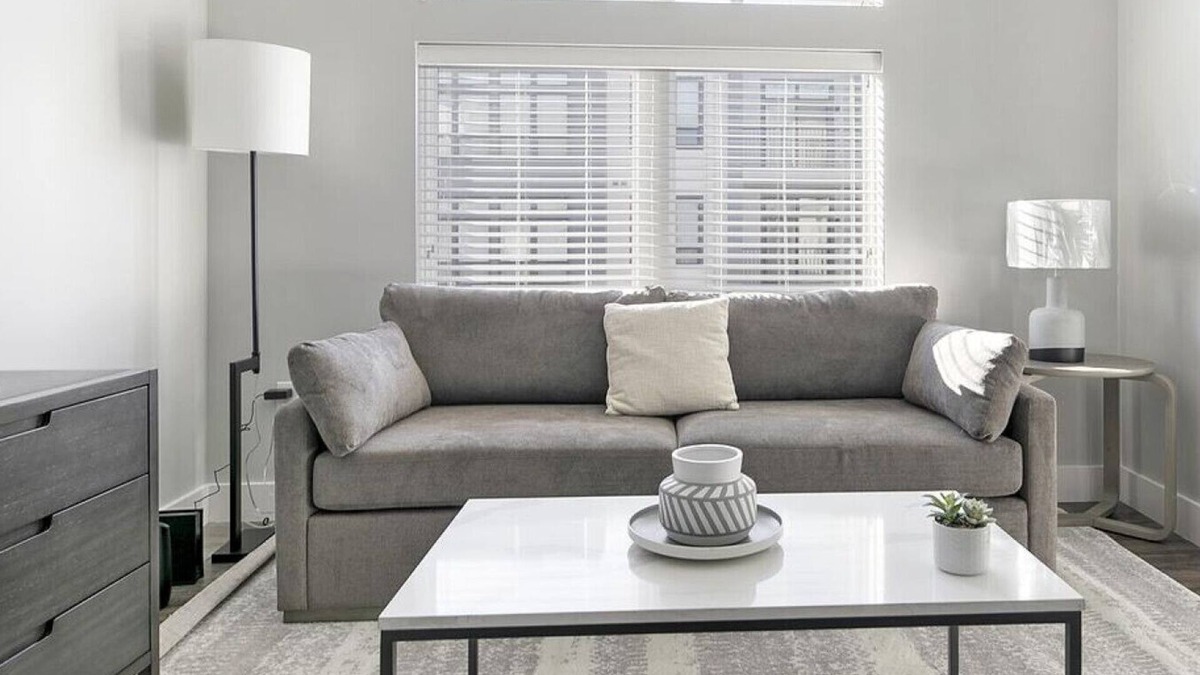 Roselawn Finance Apartment | Landing at The Red Apartments - Studio in Madisonville