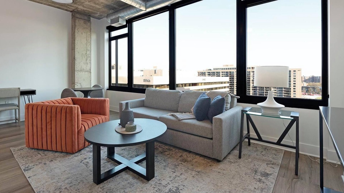 Baileys Crossroads Apartment | Landing at Three Collective - 1 Bedroom in Fall.