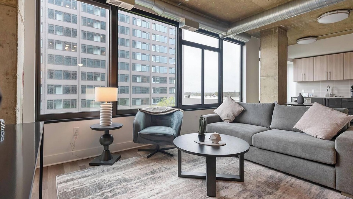 Baileys Crossroads Apartment | Landing at Three Collective - 1 Bedroom in Fall.