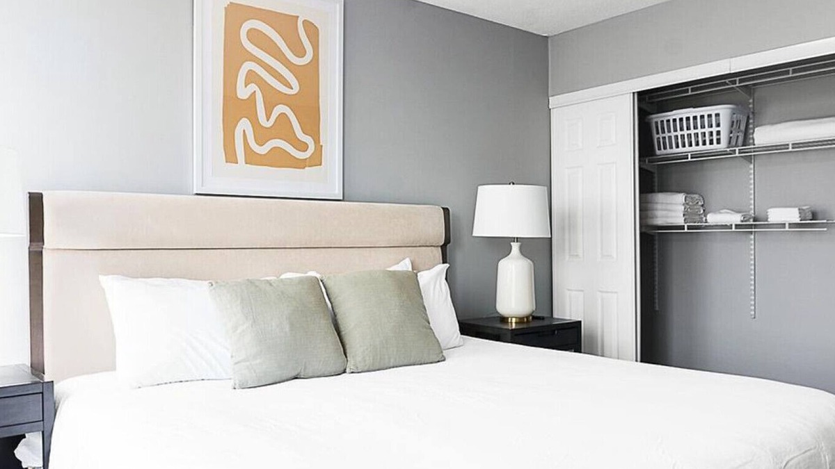 Fort Wayne Apartment | Landing at Three Rivers - 1 Bedroom in Central Fort Wayne