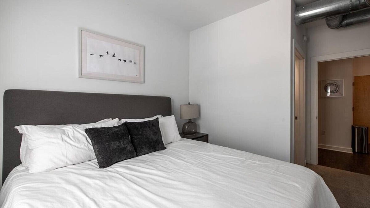 Church Hill Apartment | Landing at Vida East - 1 Bedroom in Church Hill