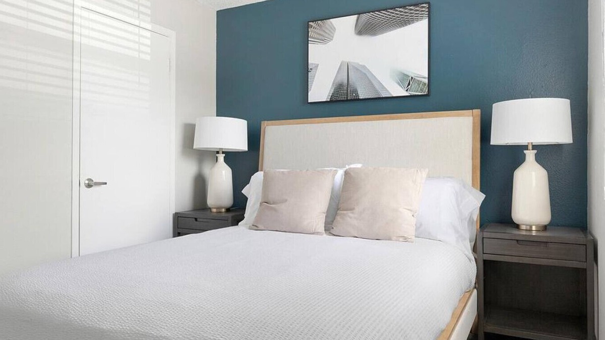 Southside Apartment | Landing at Villa de Oro - 1 Bedroom in South San/Kelly