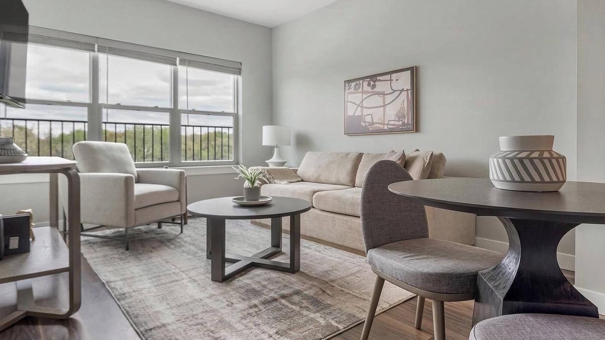 Edwardsville Apartment | Landing at Whispering Heights - 1 Bedroom in Ed.