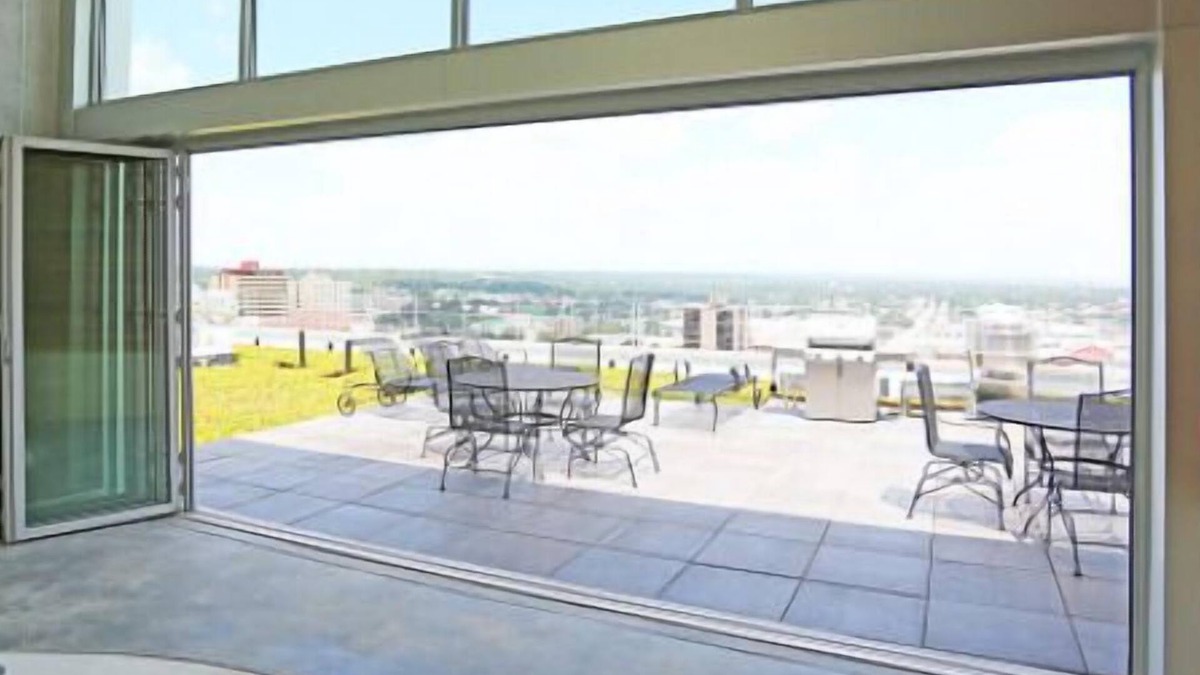 Downtown Omaha Apartment | Landing at Wire - 2 Bedrooms in Downtown