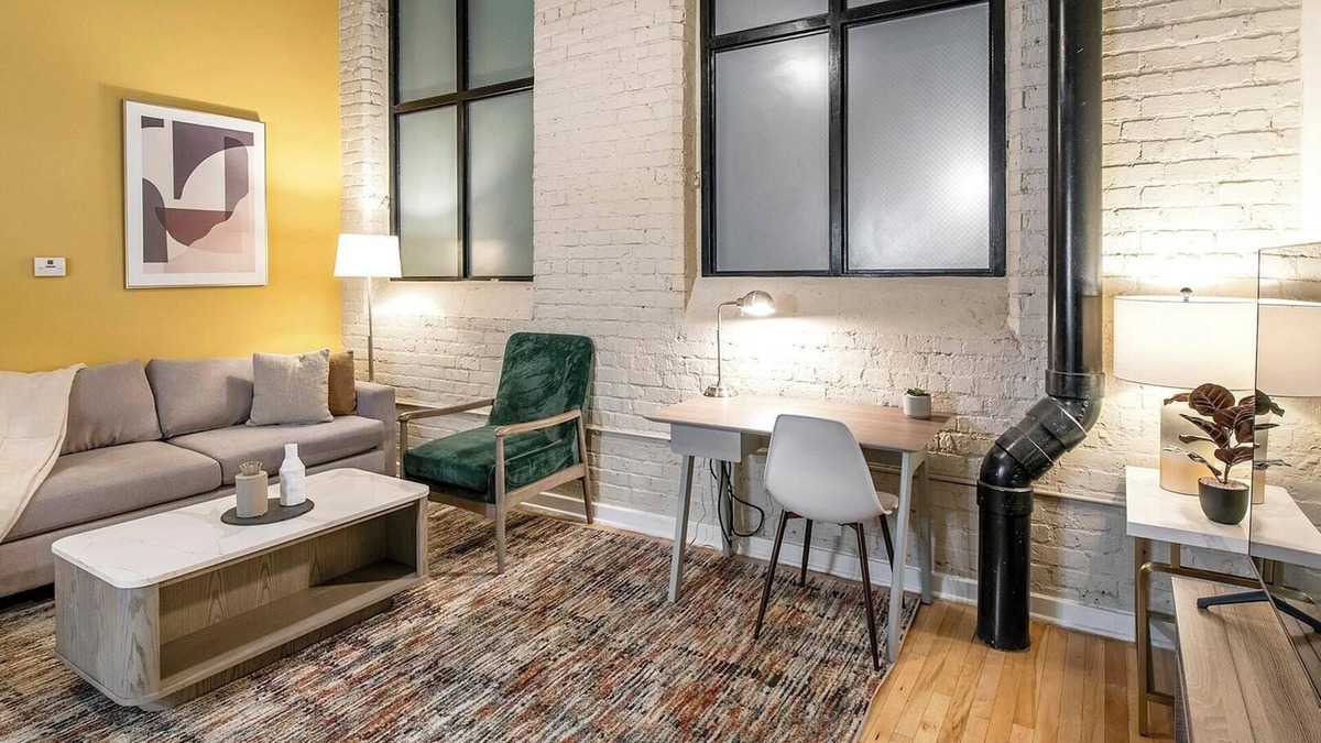 Petersburg Apartment | Landing | Beautiful 1BD, Pool, Gym