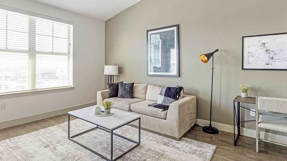 Denton Apartment | Landing | Beautiful 1BD, Courtyard, Gym