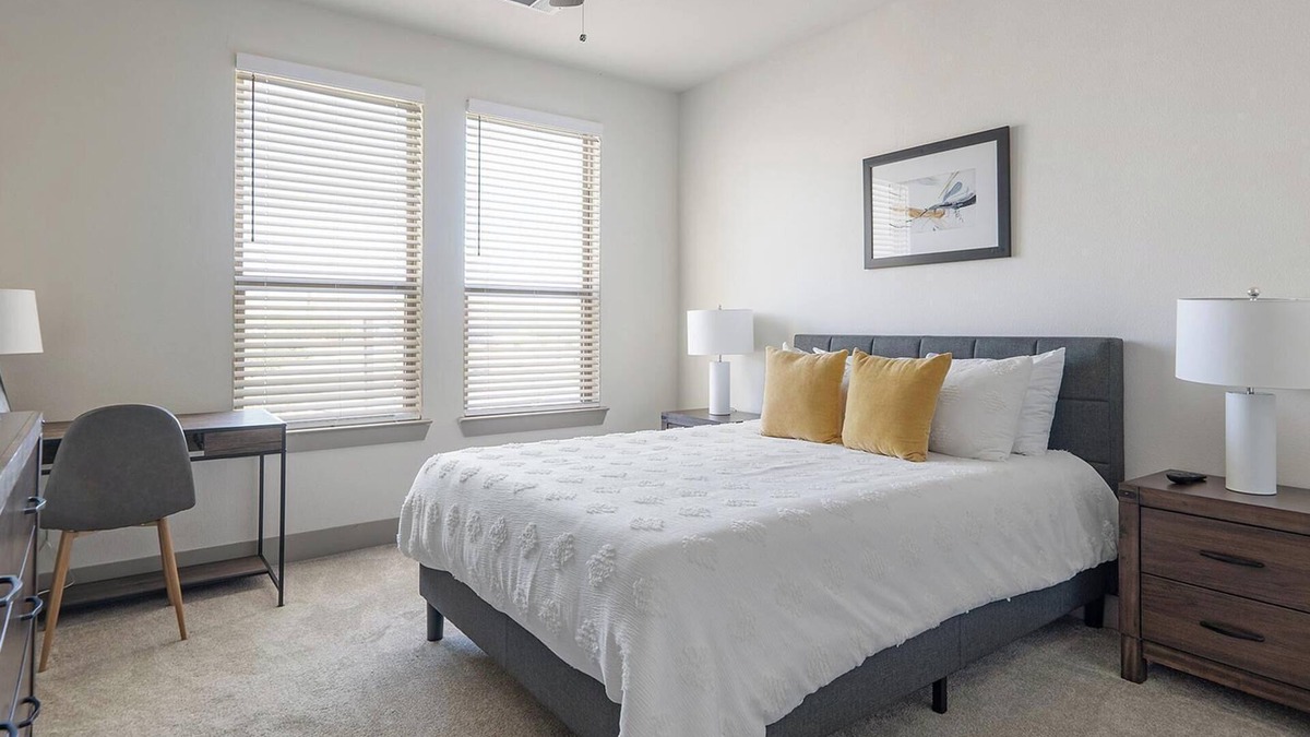 Manor Apartment | Landing | Beautiful 1BD, Gym, Courtyard