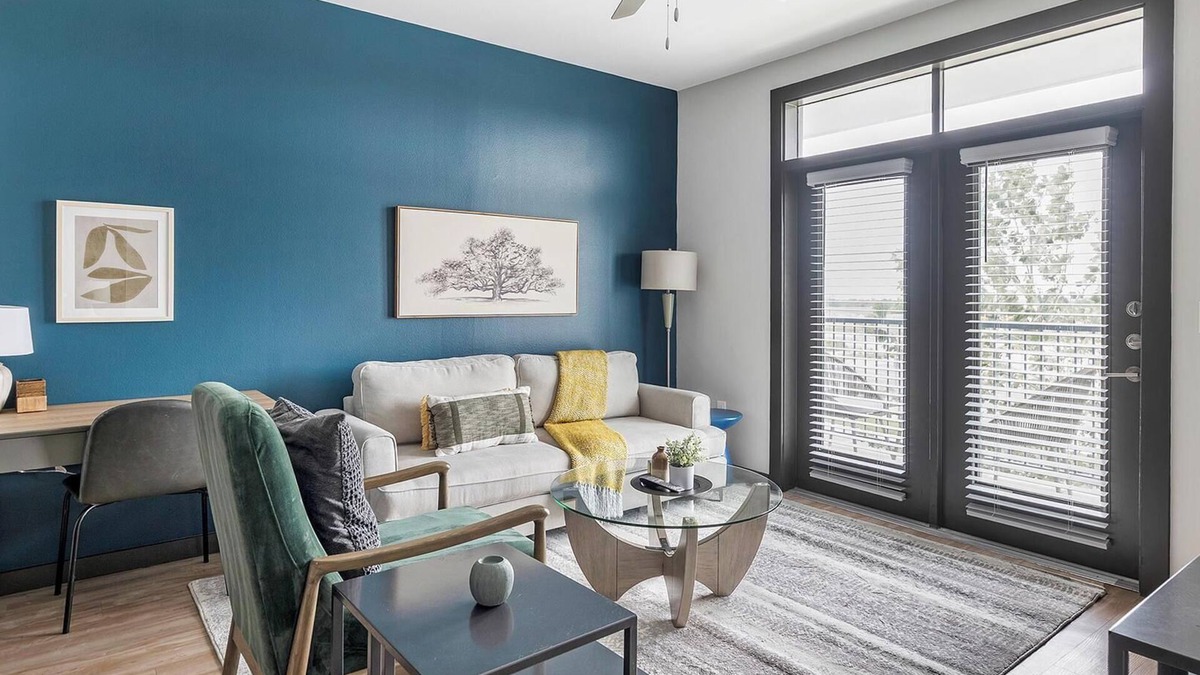 Buda Apartment | Landing | Beautiful 1BD in Brooks Crossing