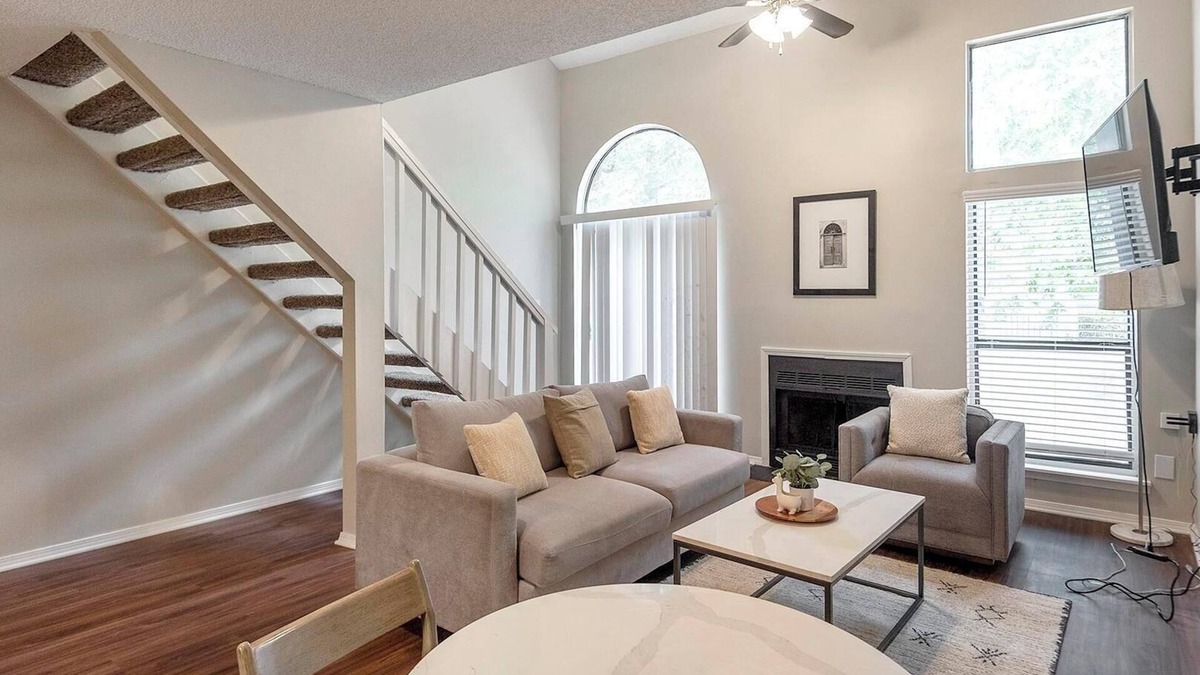 Cordova Apartment | Landing | Beautiful 2BD, Game Room, Clubhouse