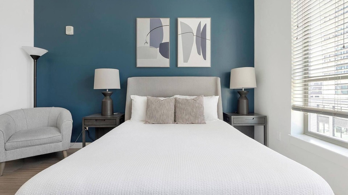 River North Art District Apartment | Landing | Beautiful Studio, Clubhouse, Gym