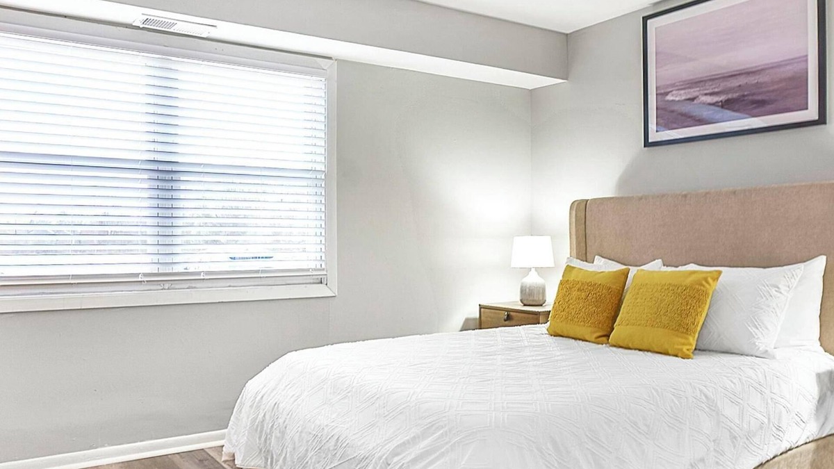 Indianapolis Apartment | Landing | Chic 1BD, Courtyard, Gym