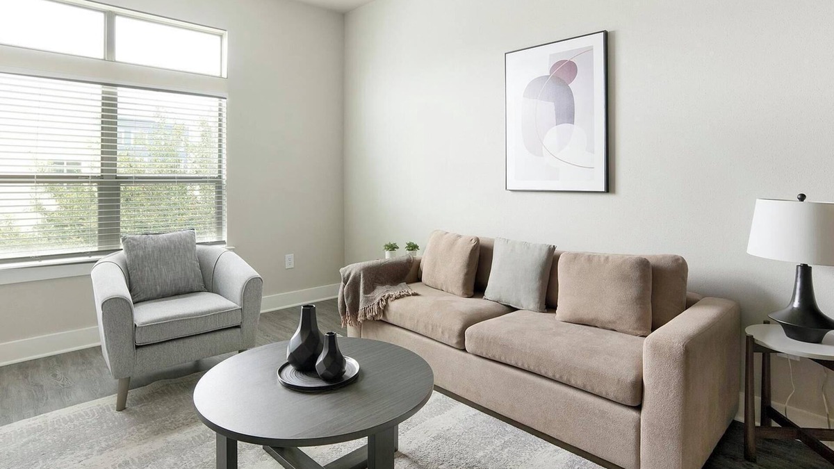 Nassau Bay Apartment | Landing | Chic 2BD, Clubhouse, Gym