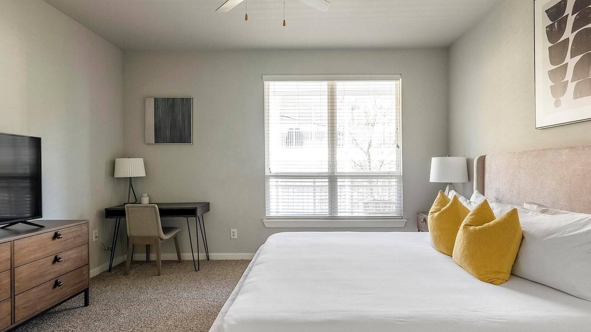 Buda Apartment | Landing | Incredible 1BD, Gym, Yoga Studio