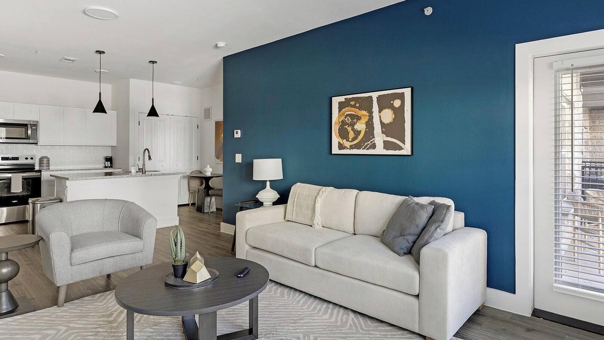 Venus Apartment | Landing | Incredible 1BD, Pool, Gym