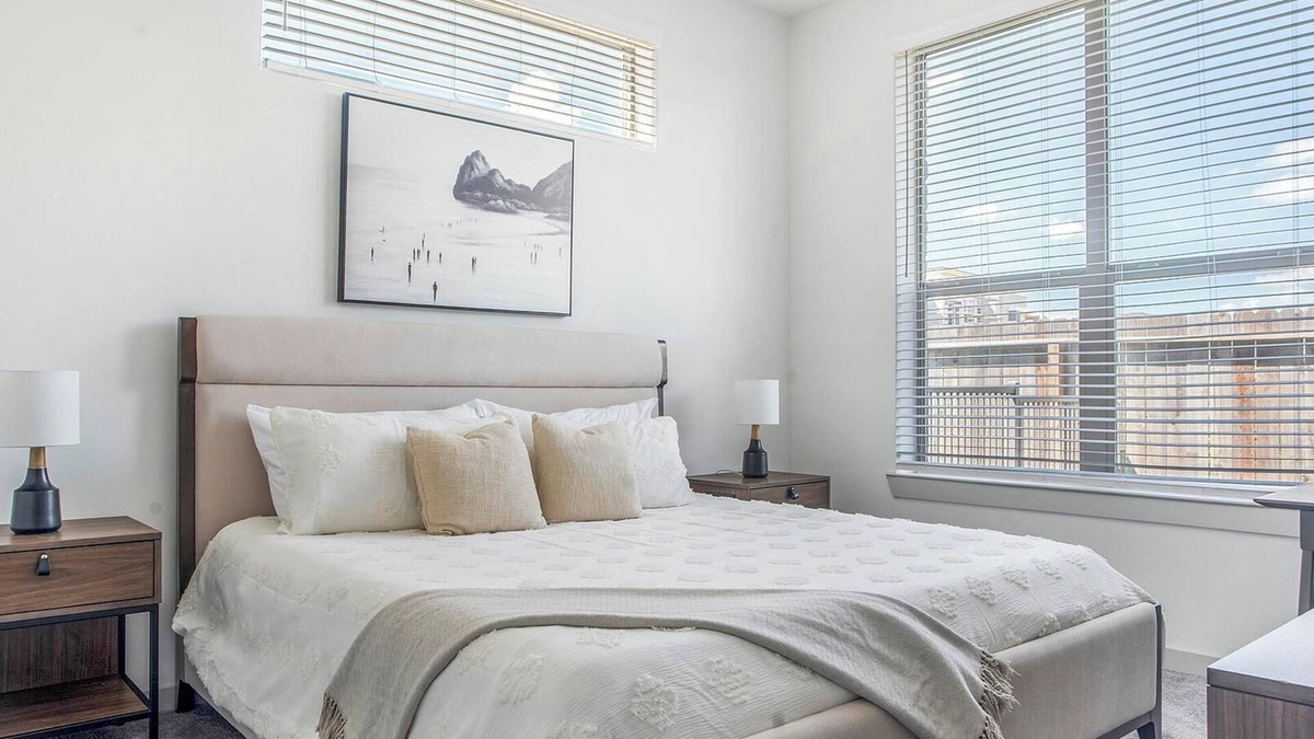 Austin Apartment | Landing | Modern 1BD, Pool, Gym