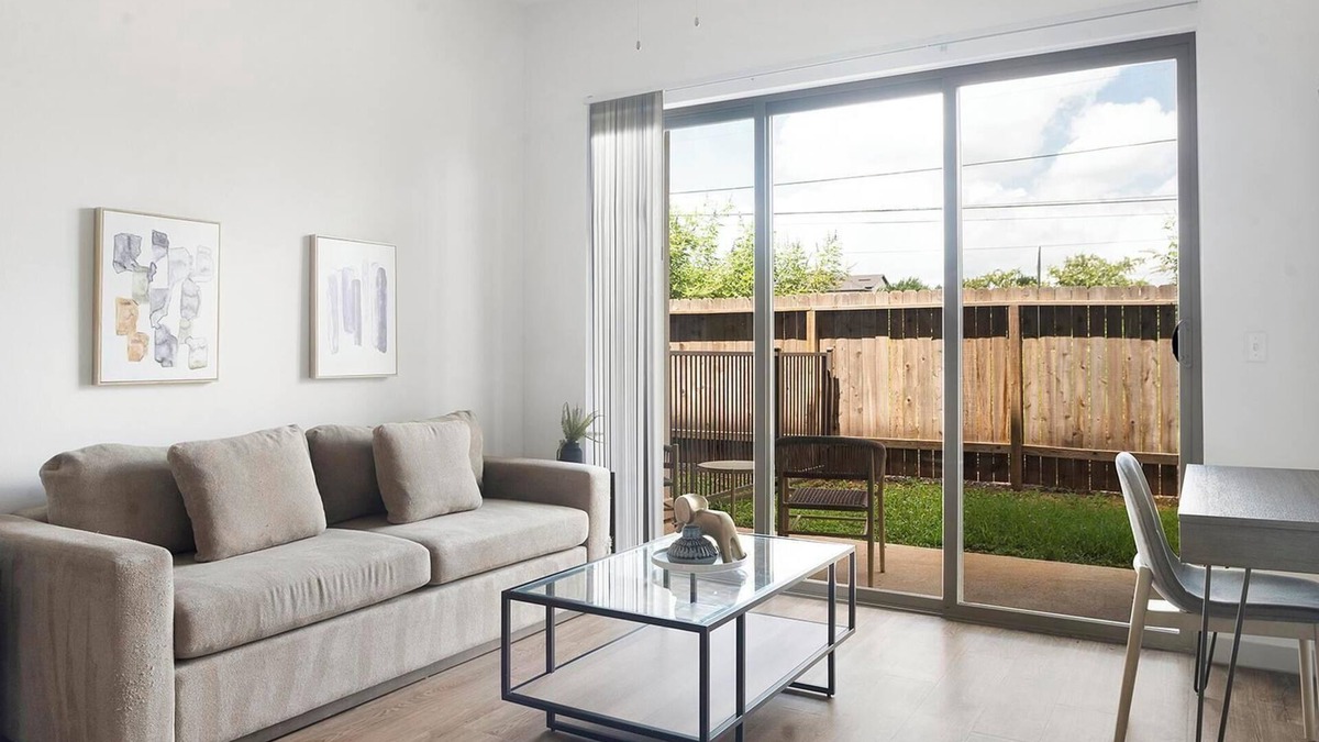 Austin Apartment | Landing | Modern 1BD, Pool, Clubhouse