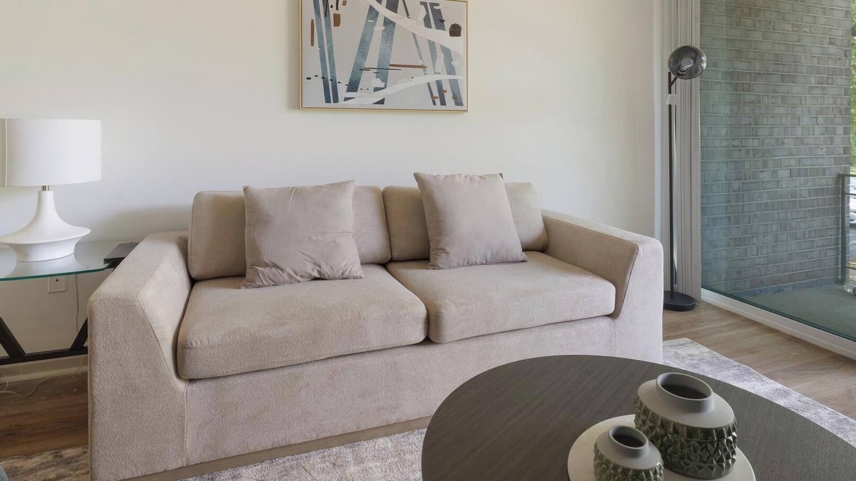 Greenbelt Apartment | Landing | Modern 2BD, Pool, Gym