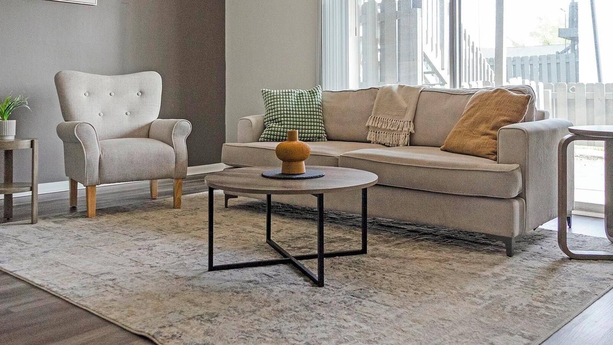 Indianapolis Apartment | Landing | Modern 2BD, Pool, Gym