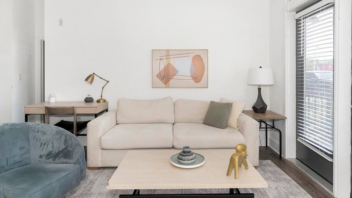 San Marco Apartment | Landing | Spectacular 2BD, Yoga Studio, Gym