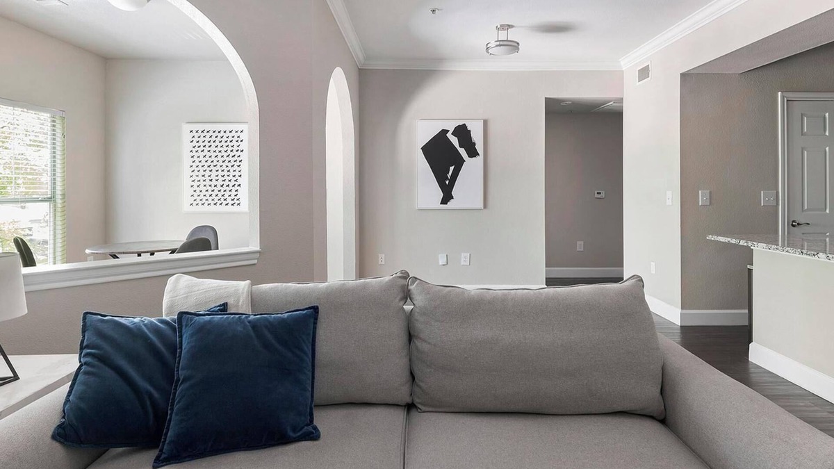 Richmond Apartment | Landing | Stunning 1BD, Pool, Clubhouse