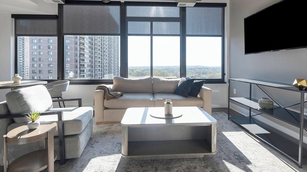 Baileys Crossroads Apartment | Landing | Stunning 1BD, Game Room, Gym