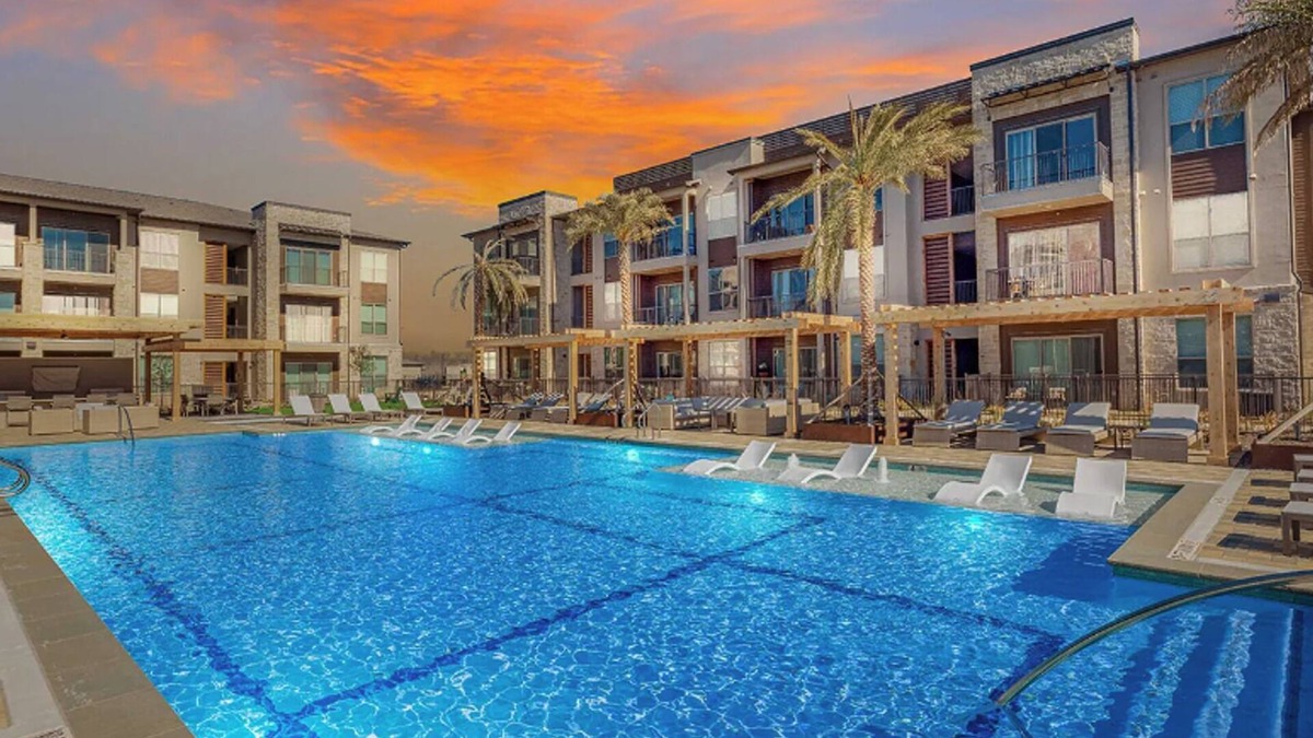 Austin Apartment | Landing | Stunning 2BD, Yoga Studio, Gym
