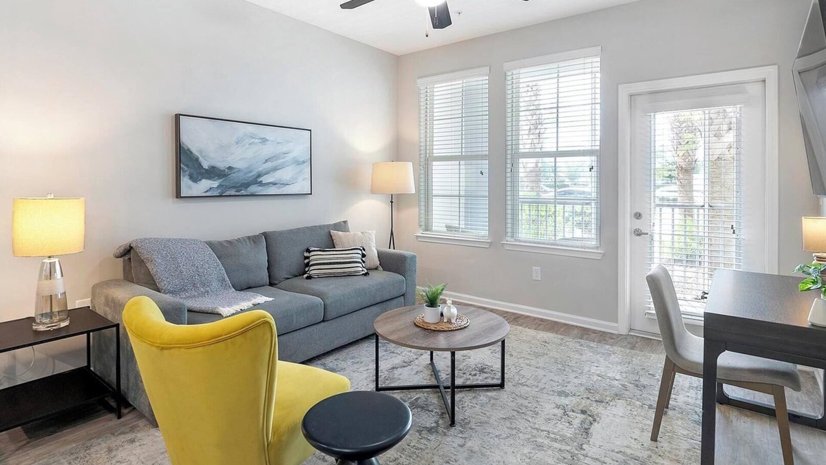 Land O' Lakes Apartment | Landing | Stylish 1BD, Pool, Clubhouse