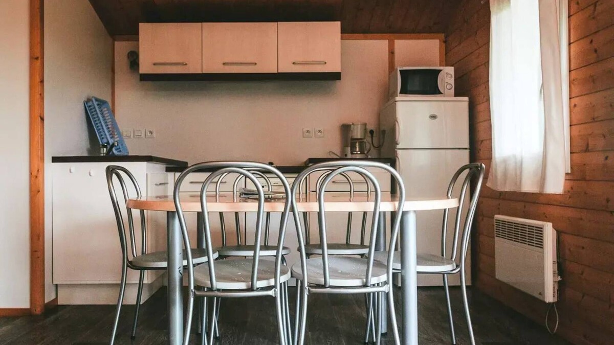 Monclar-de-Quercy Ski Chalet | Lands of France - Hamlets of the Lakes - Chalet 2 People