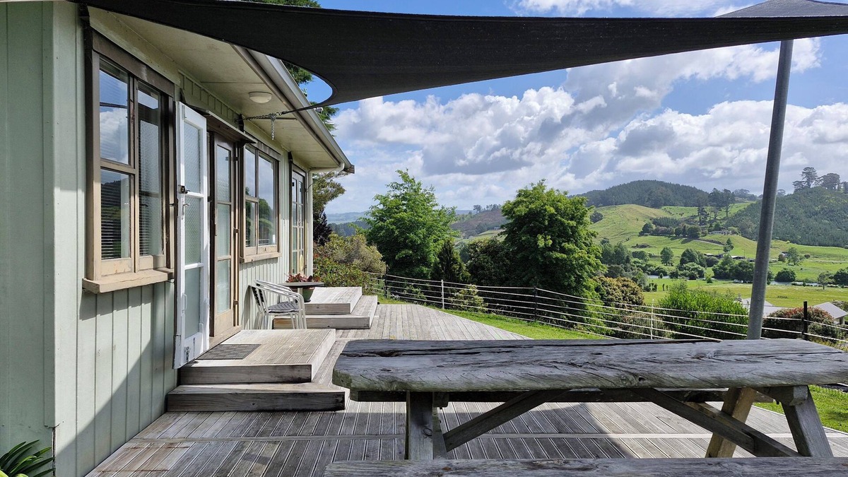 Tauriko Cottage | Laneway cottage