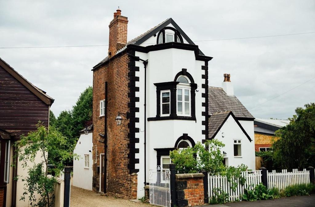 Leyland Apartment | Langs Hall