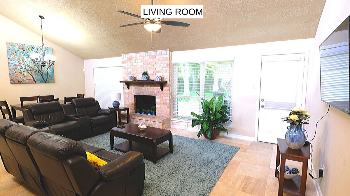 Pecan Grove House | Lansdowne DR · Richmond, Sugarland, Rosenburg, Katy West Houston