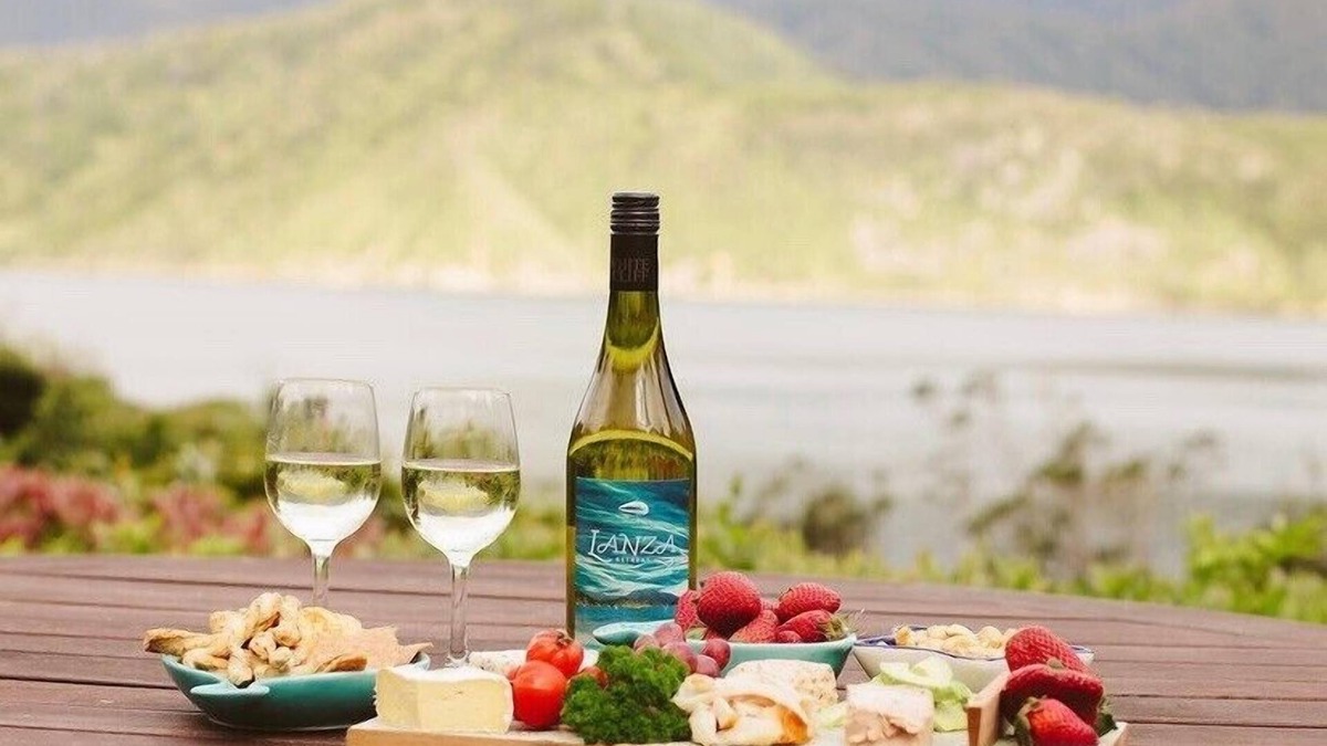Penzance Bay Cottage | Lanza Retreat - Penzance Bay, Tennyson Inlet Home