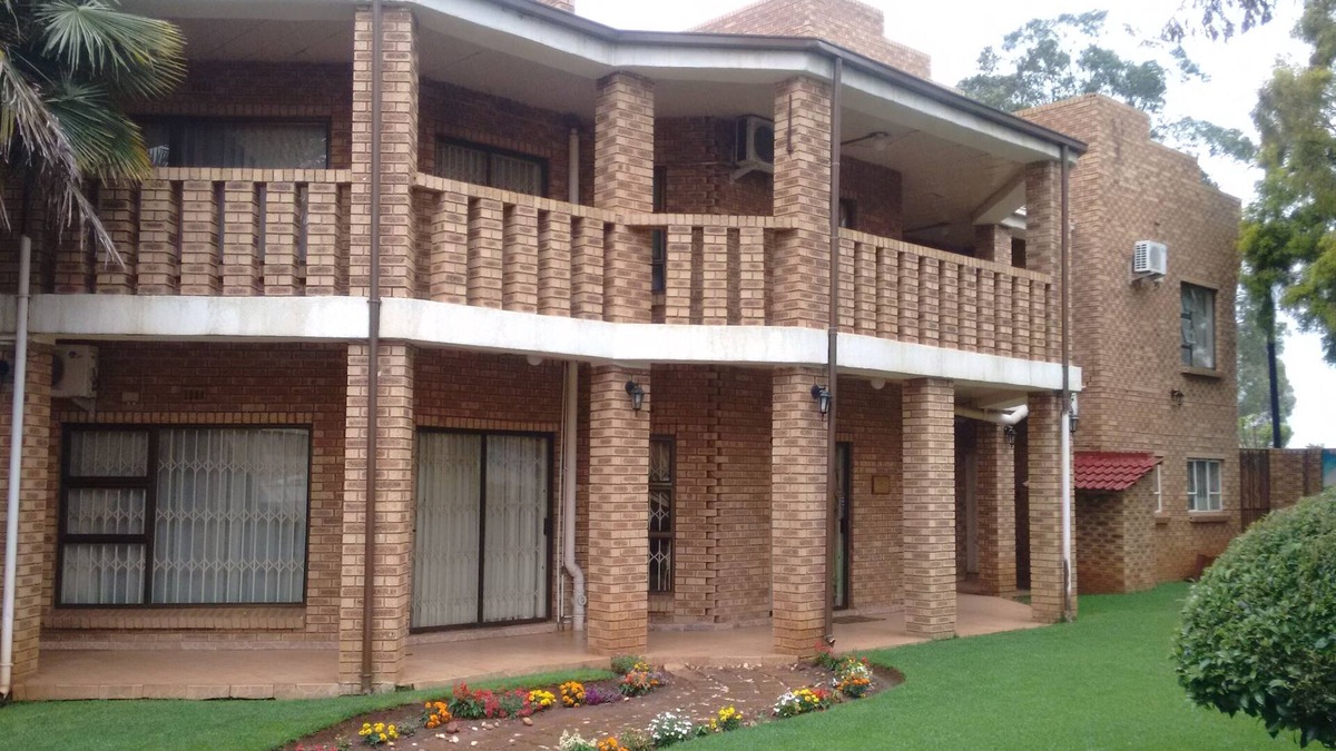 Daveyton House | Lapeng Village Guest House