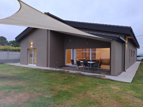 Naron Villa | LAR de CHÁS