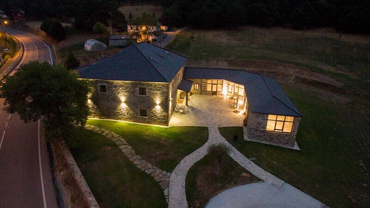 Meira House | Lar de Donas
