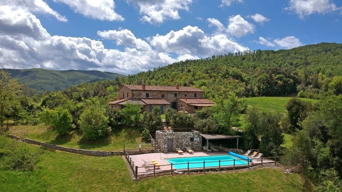 Montecatini Val di Cecina Villa | Large private villa with heated fenced pool