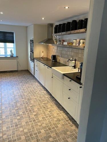 Kongerslev Apartment | Large 1st floor apartment